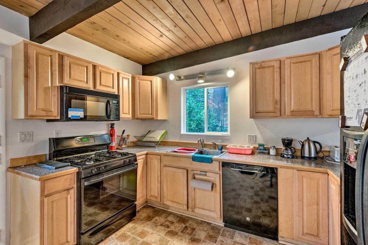 Updated 1970S Island Bungalow, 8 Miles To Seattle! Willa Mercer Island Zewnętrze zdjęcie