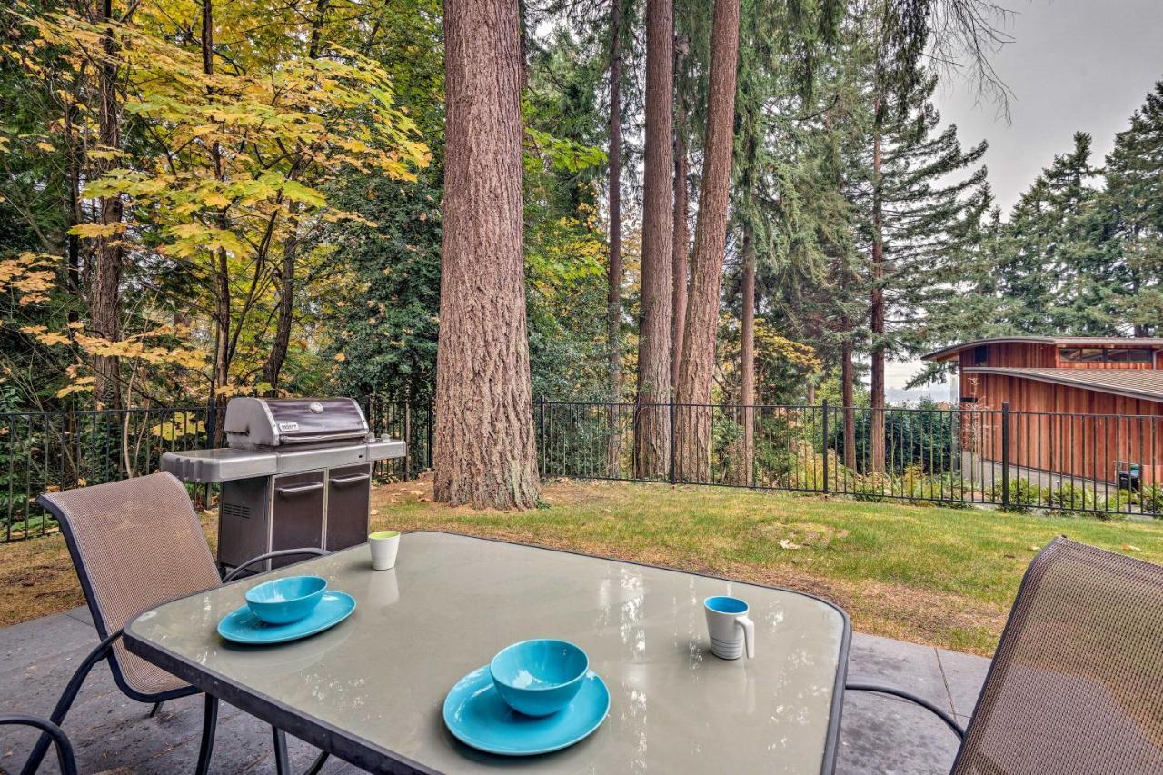 Updated 1970S Island Bungalow, 8 Miles To Seattle! Willa Mercer Island Zewnętrze zdjęcie